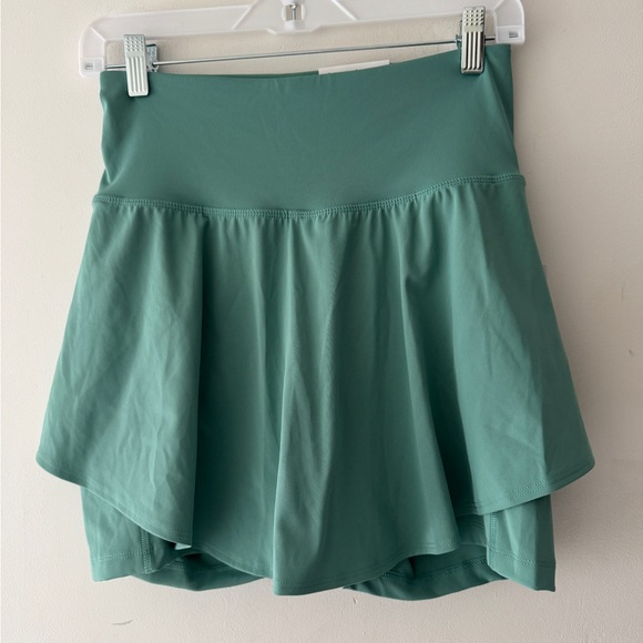 NEW!! Old Navy Sea Green Extra High-Waisted PowerSoft Pleated Skort - Picture 2 of 9